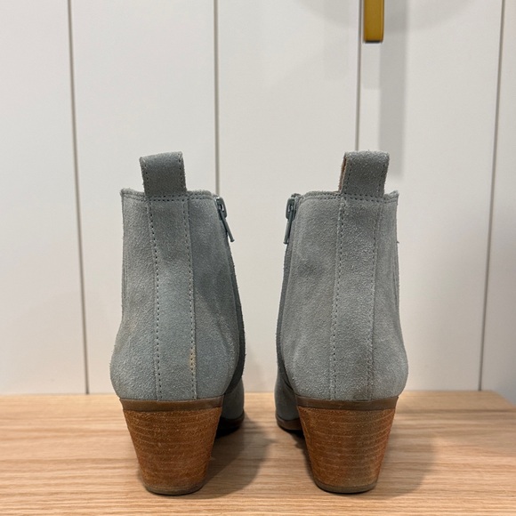 FRYE AND CO. Gray Ankle Boots - Picture 3 of 6